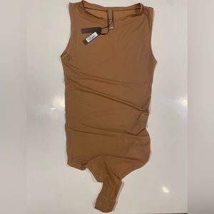 Skims bodysuit NWT